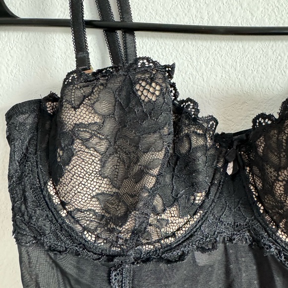 Victorias secret babydoll 36 C bra cup with underwire - Picture 3 of 9